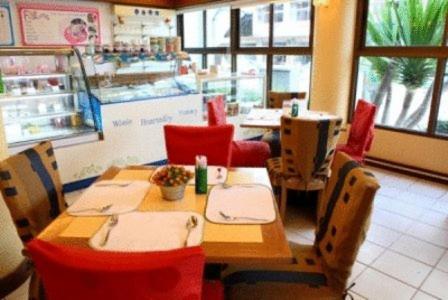 Thumrin Hotel Trang Eksteriør billede