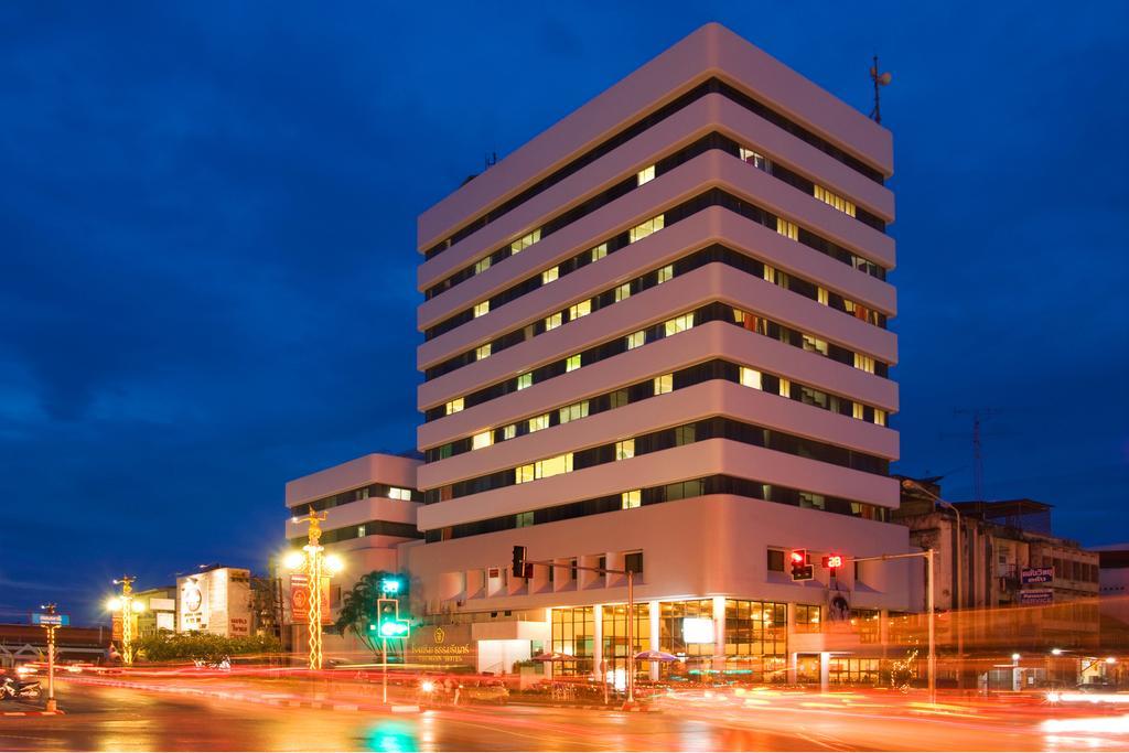 Thumrin Hotel Trang Eksteriør billede